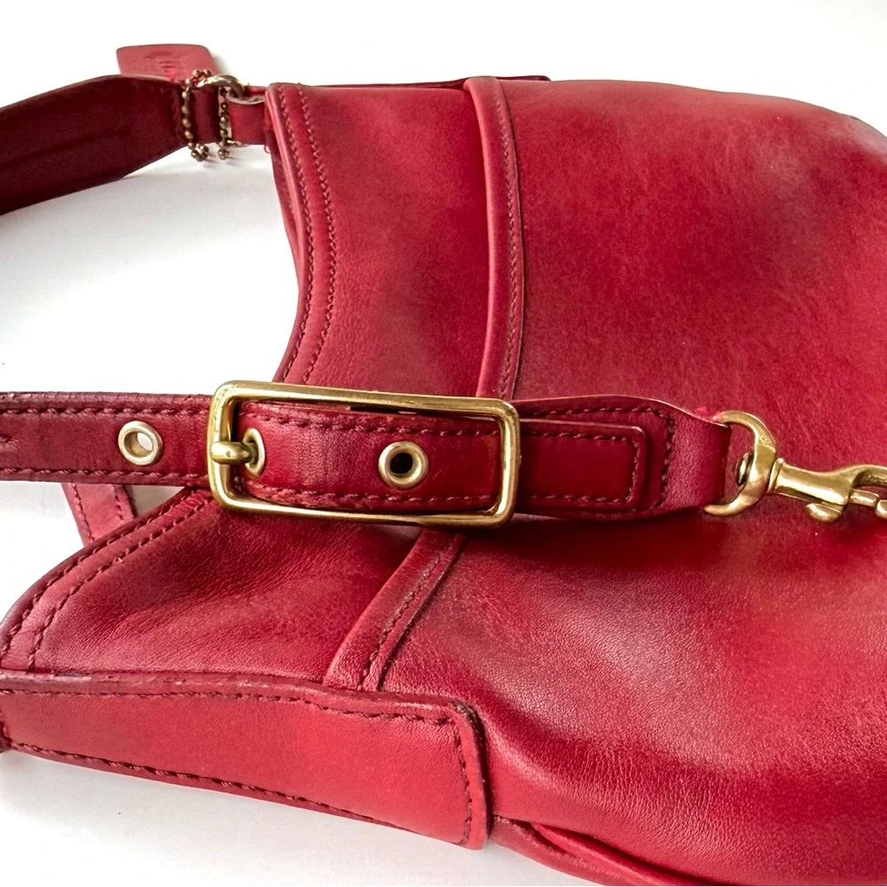 Vintage Y2K Coach Legacy West Demi Shoulder Bag 9295 Red Glovetanned Leather